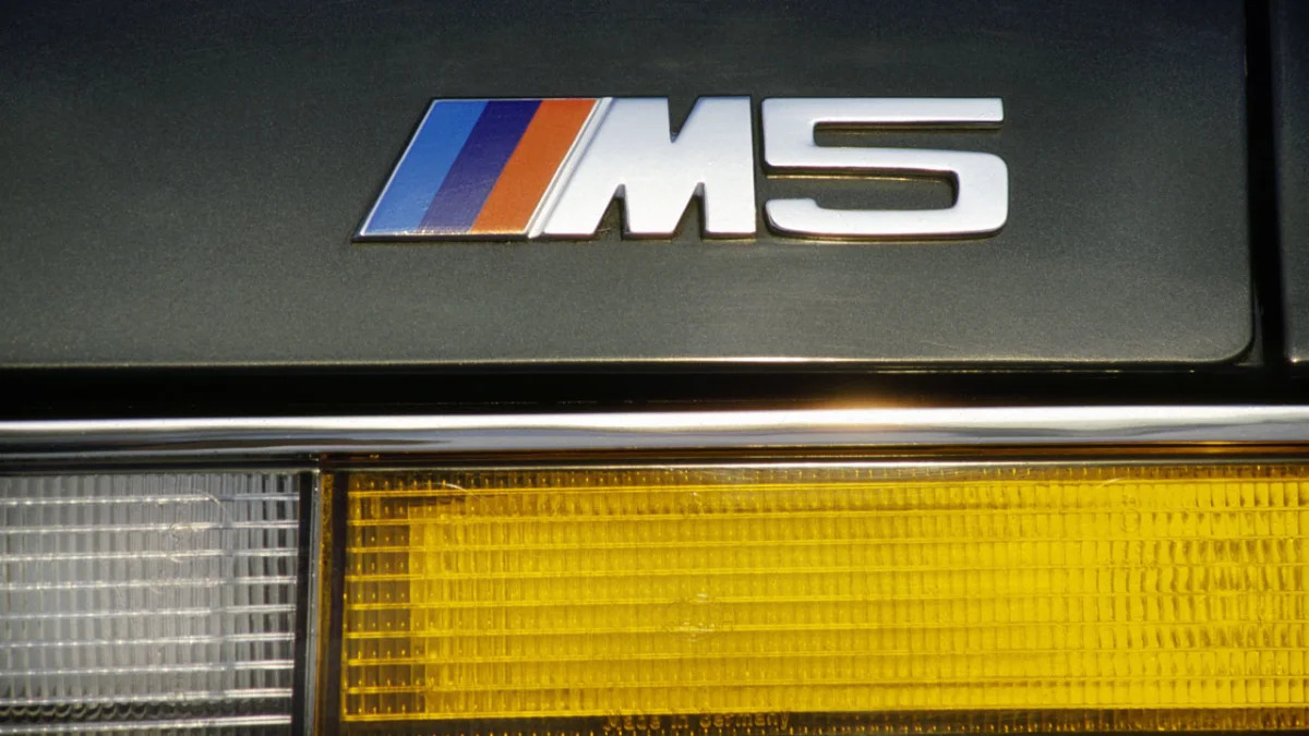 BMW M5 (E 28) - model designation