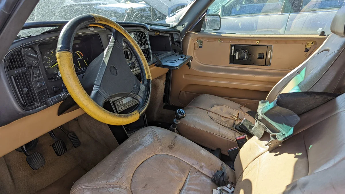 06 - 1989 Saab 900 Turbo Convertible in Colorado junkyard - Photo by Murilee Martin