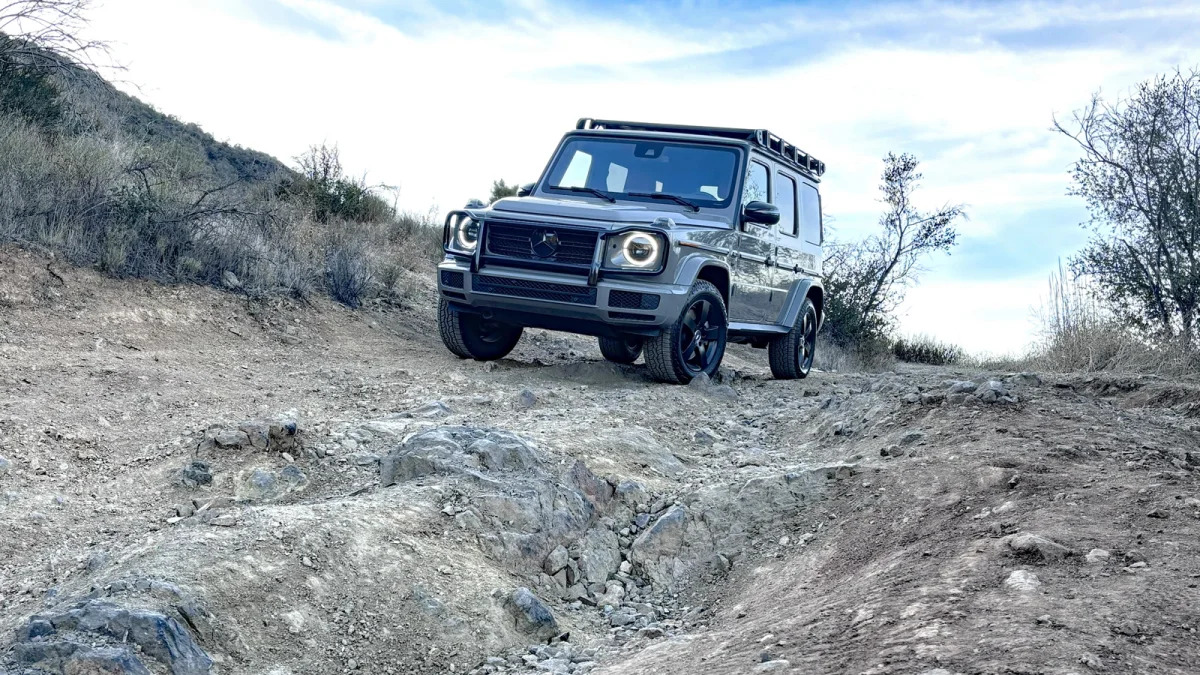 Mercedes G 550 Professional Edition action off road low