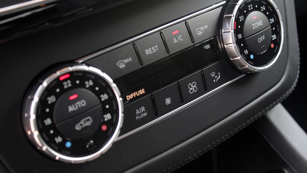 2016 Mercedes-Benz GLE Coupe climate controls