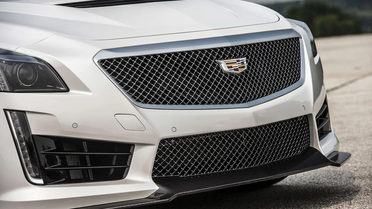 2016 Cadillac CTS-V grille