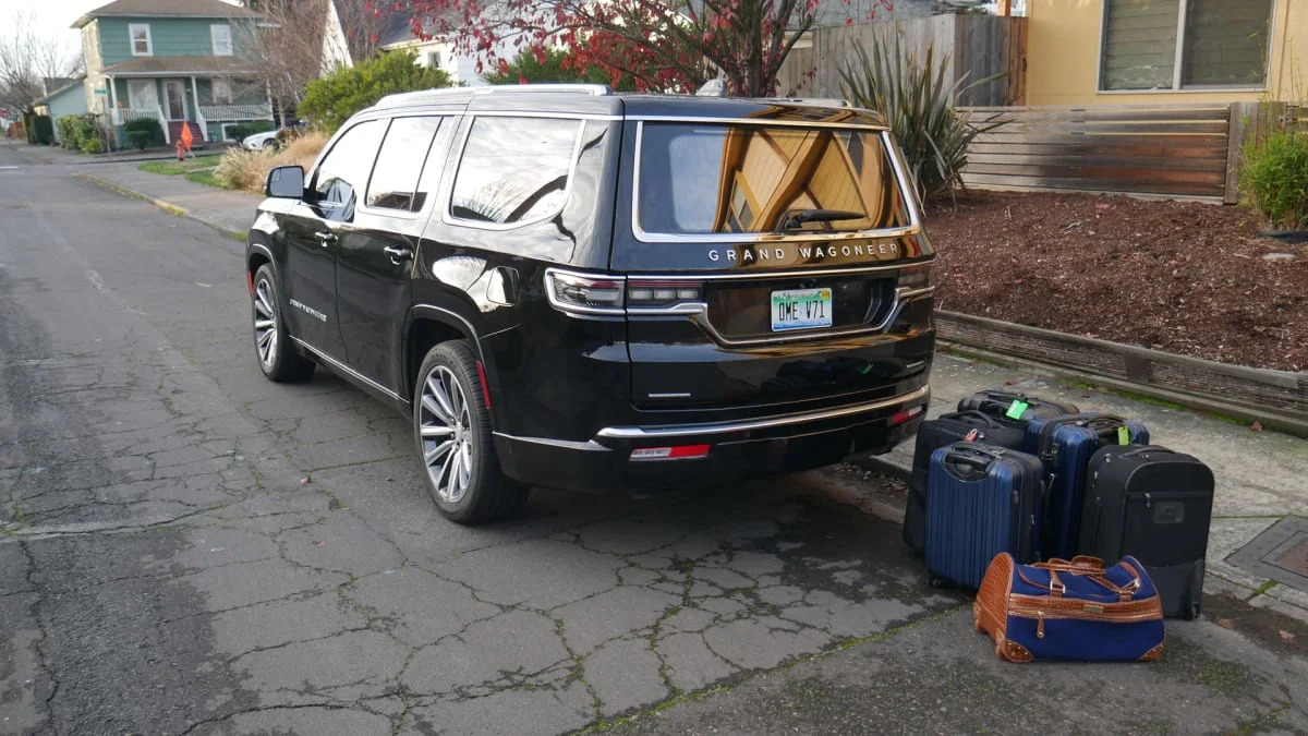 2022 Jeep Grand Wagoneer Luggage Test
