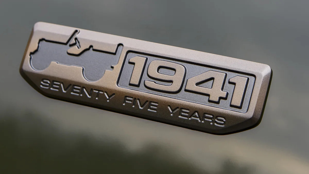 2016 Jeep Wrangler Unlimited 75th Anniversary Edition badge detail