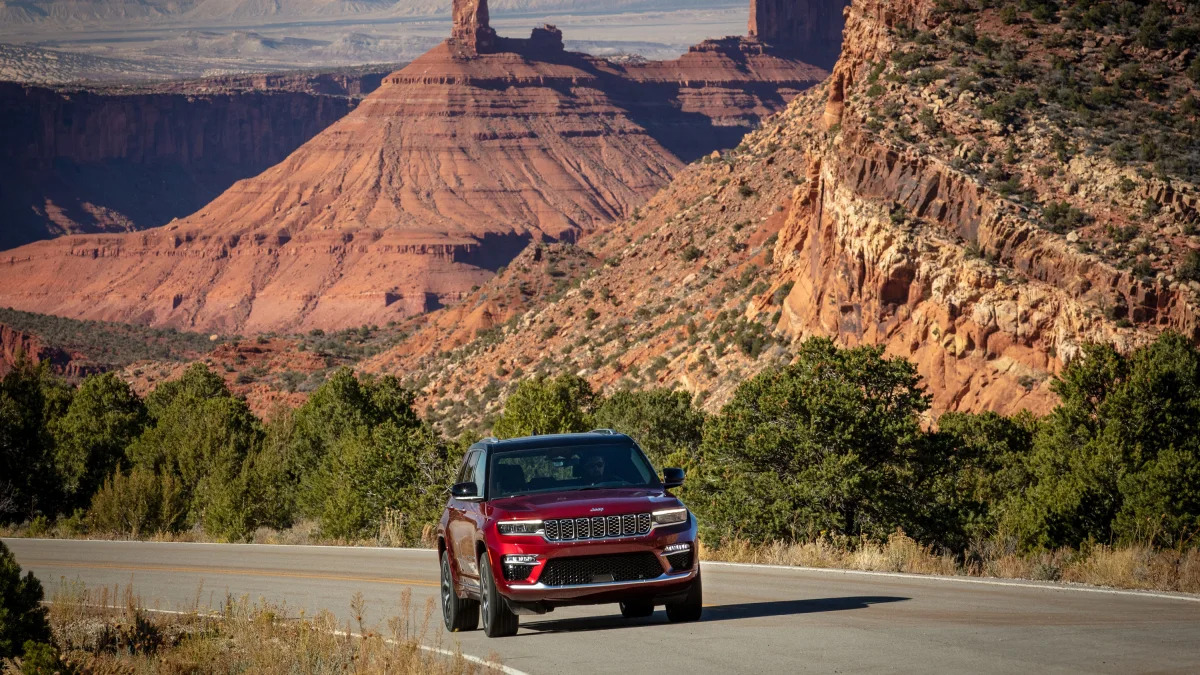 2022 Jeep® Grand Cherokee Summit Reserve