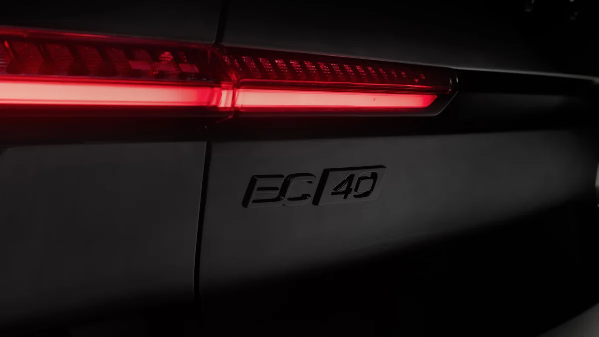 Volvo EC40 Black Edition