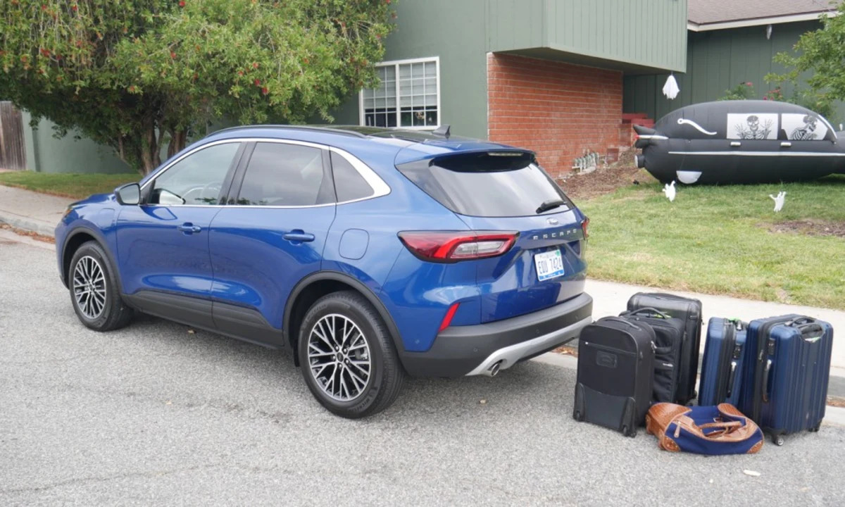 Ford Escape Hybrid and PHEV Luggage Test: How much fits in the