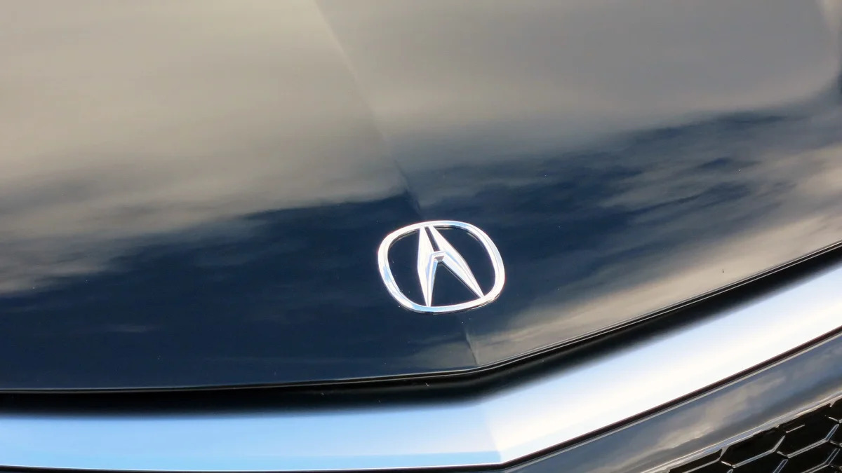 2017 Acura NSX badge