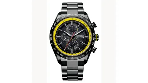 <h6><u>Nissan Z limited edition watch in colors of 2023 sports car</u></h6>