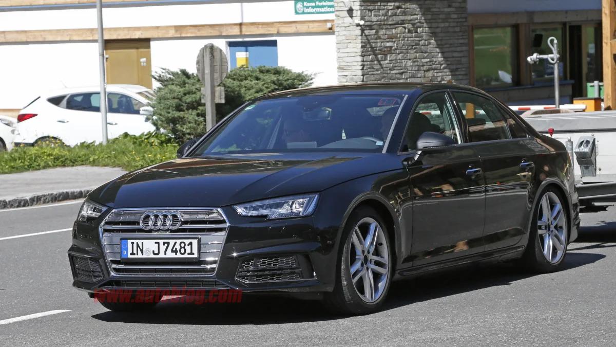 2017 Audi S4 spied front 3/4