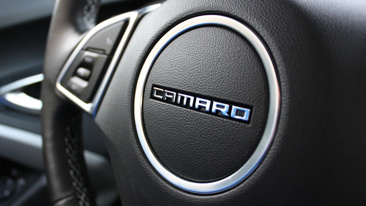 2016 Chevrolet Camaro steering wheel
