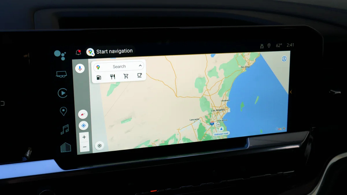2022 Chevrolet Silverado LT touchscreen navigation