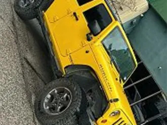 2009 Jeep Wrangler JK Unlimited Rubicon HEMI Detonator Yellow for