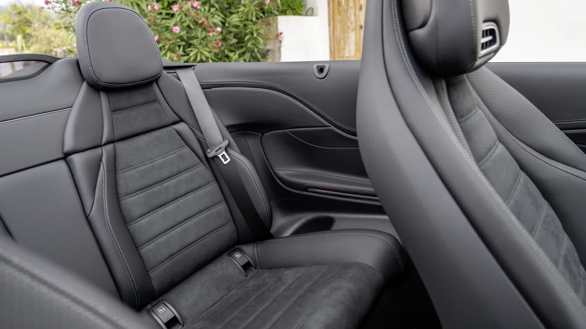 Mercedes-Benz CLE 450 Cabriolet back seat