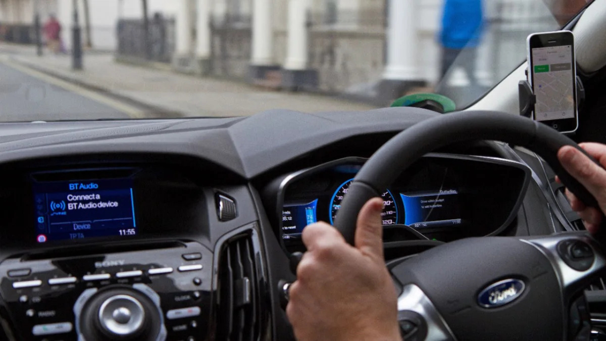 ford godrive carsharing in london driving