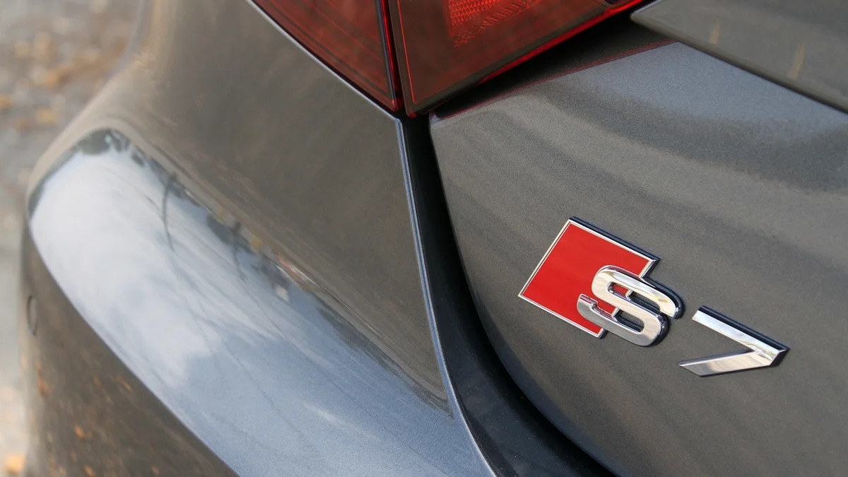 2016 Audi S7 badge