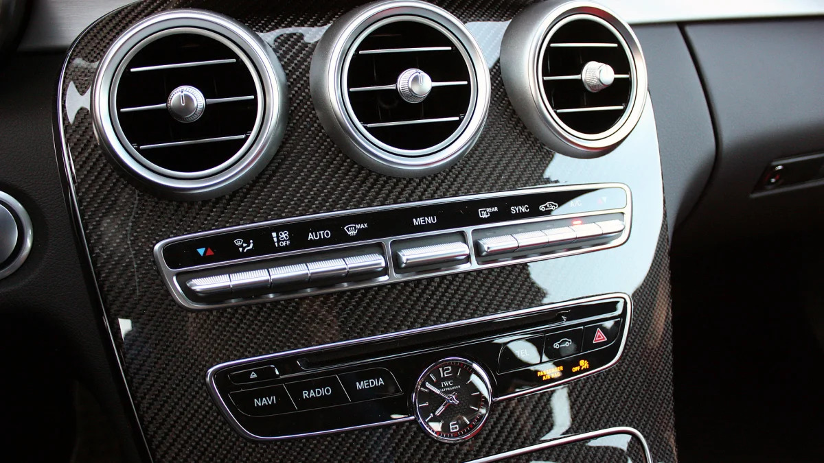 2015 Mercedes-AMG C63 S instrument panel