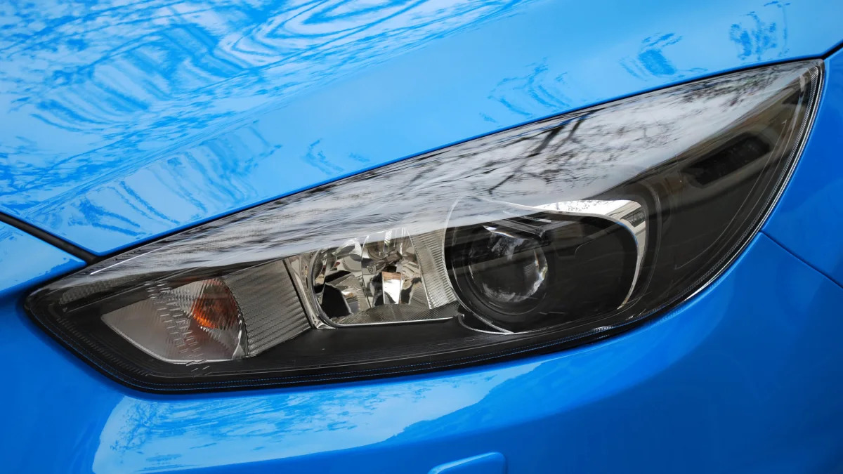 2016 Ford Focus RS headlight