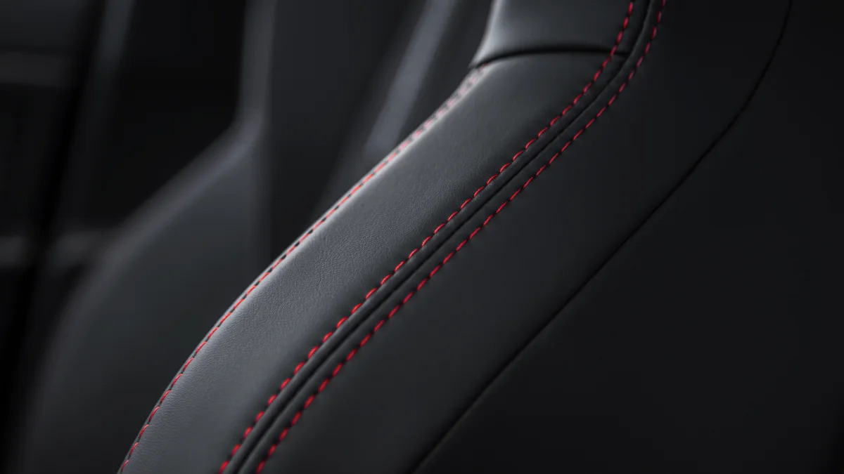 Peugeot 308 GTi red stitching