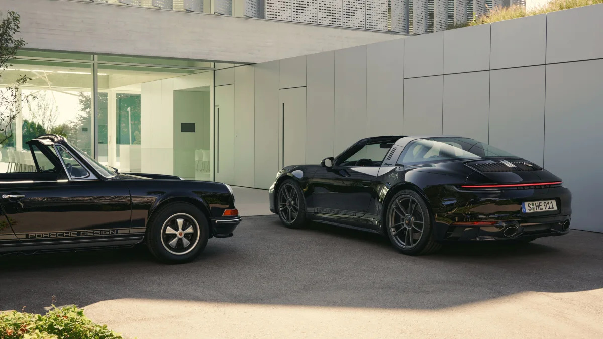 2022 Porsche Design 911 Edition 50 Years