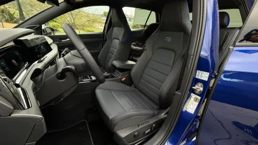 2024 Volkswagen Golf R front seats