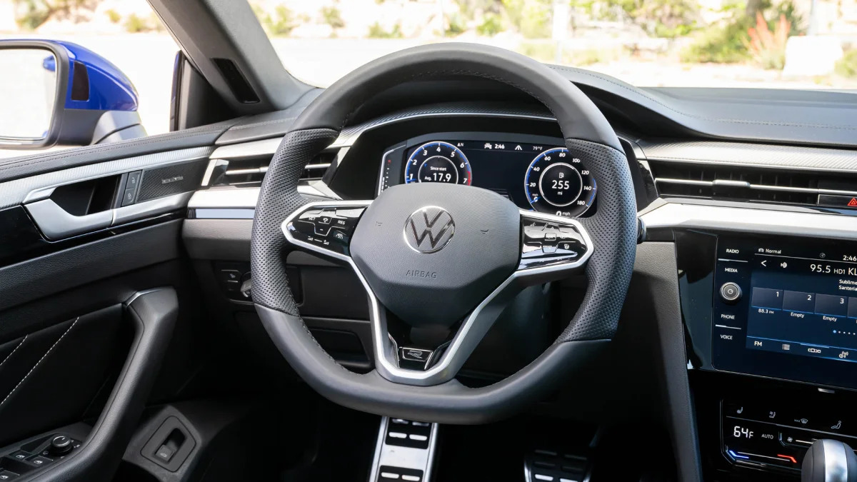 2022 Volkswagen Arteon steering wheel