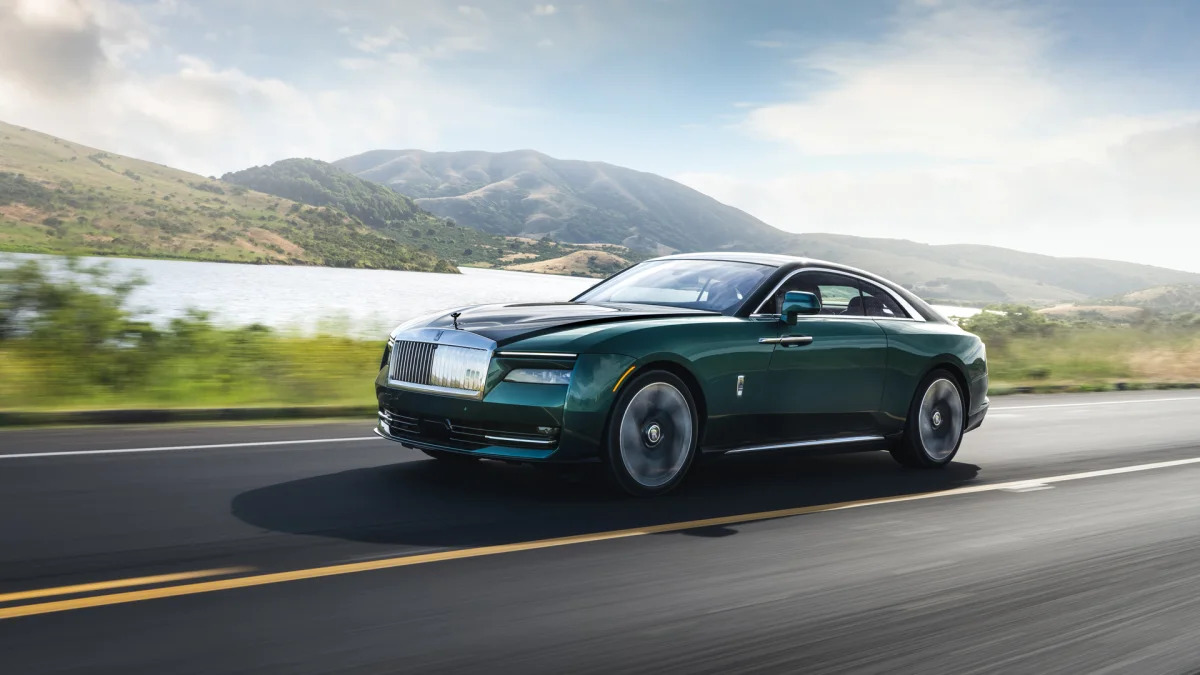 2024 Rolls-Royce Spectre in Imperial Jade action front profile