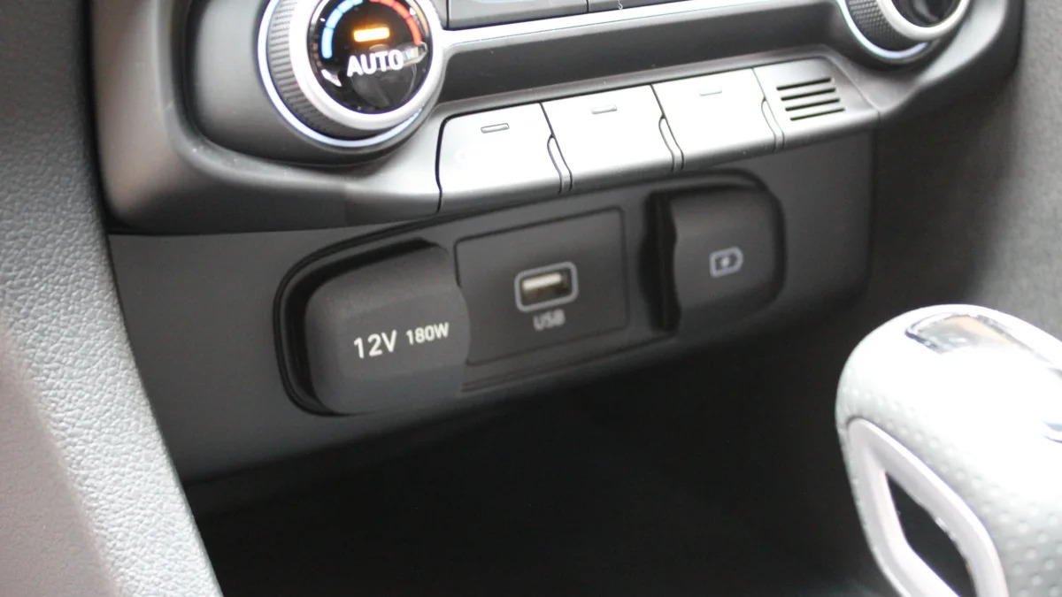 2022 Hyundai Veloster N - USB and 12V