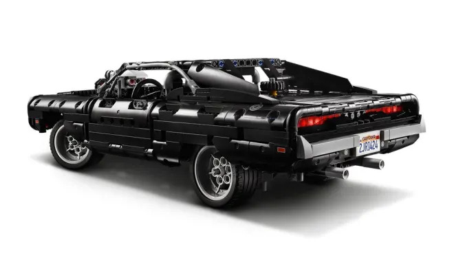 Building Doms Dodge Charger R/T from The Fast & Furious