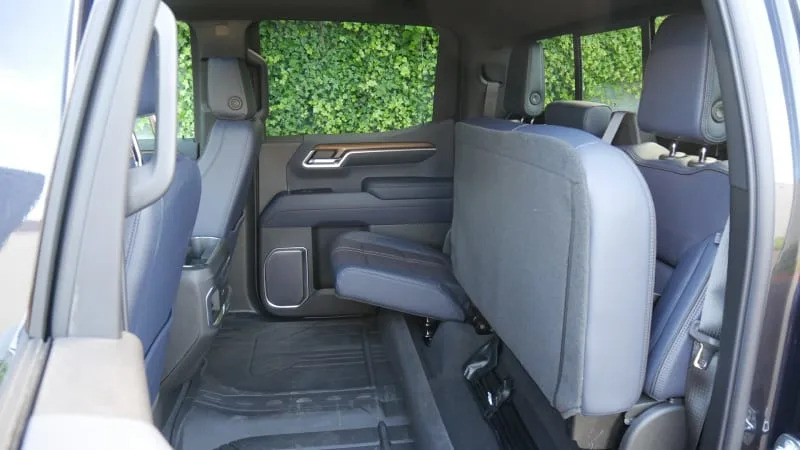 2022 Chevrolet Silverado High Country back seat up