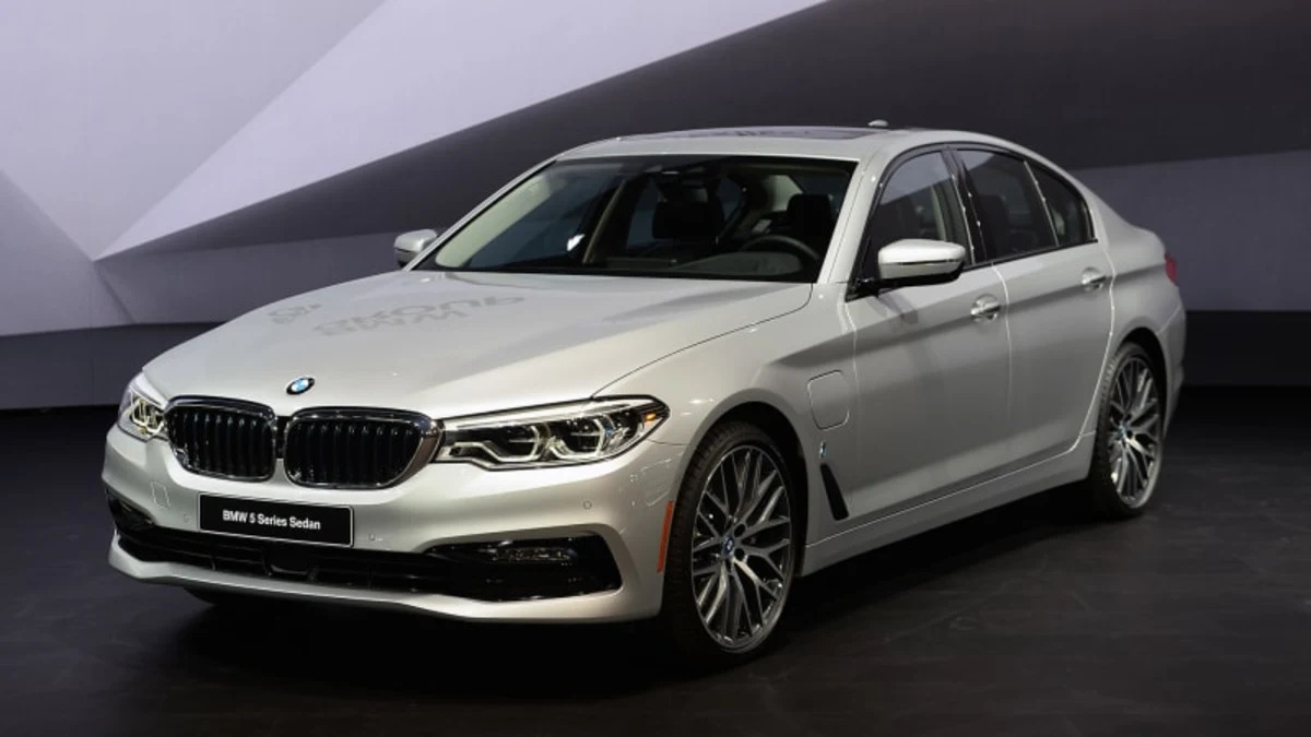 BMW expands 5 Series range with M550i xDrive and 530e iPerformance