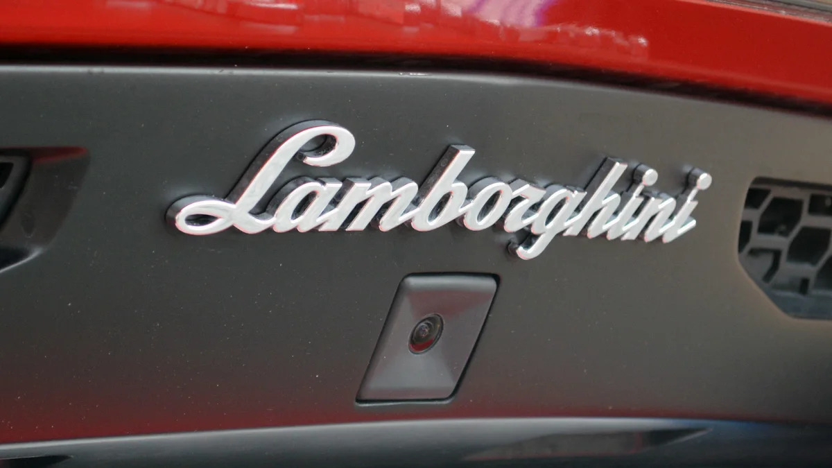 2016 Lamborghini Aventador LP 750-4 Superveloce badge