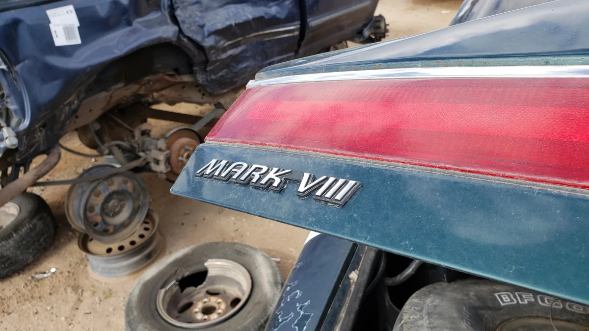 27 - 95 Lincoln Mark VIII in Colorado junkyard - photo by Murilee Martin