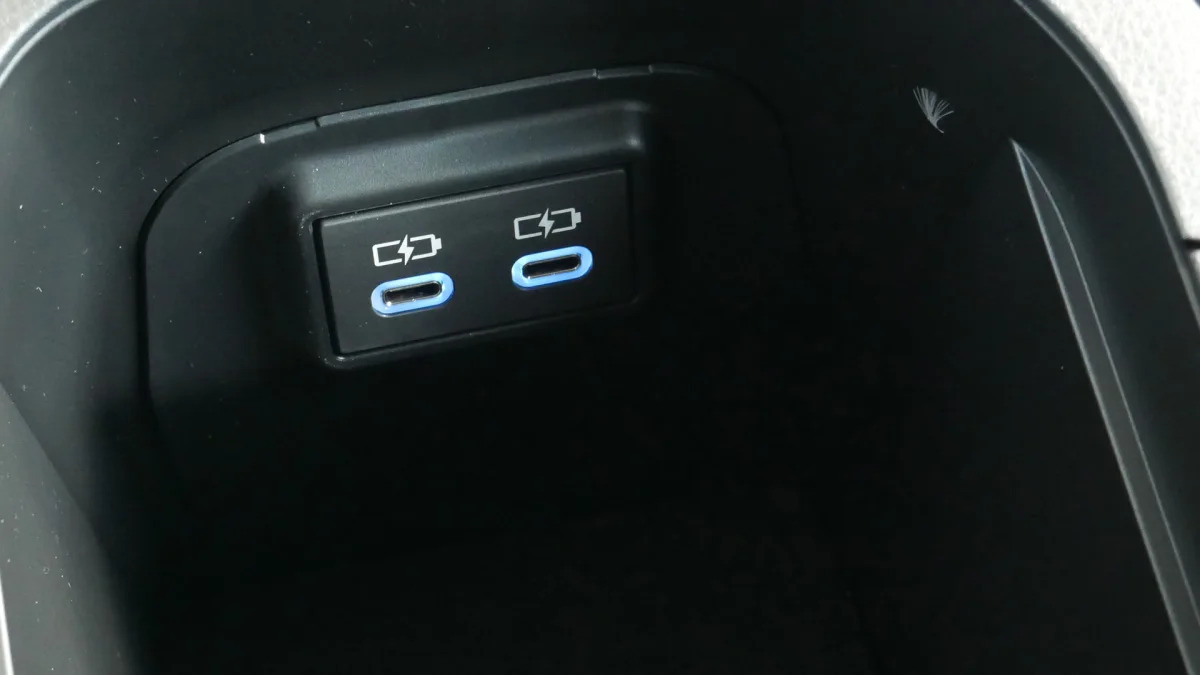 2022 Toyota RAV4 TRD Off Road USB C ports