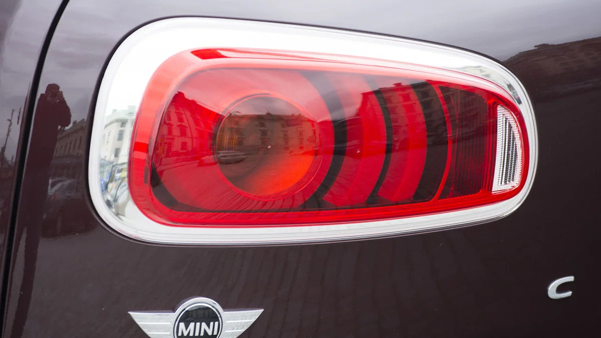 2016 Mini Cooper S Clubman taillight