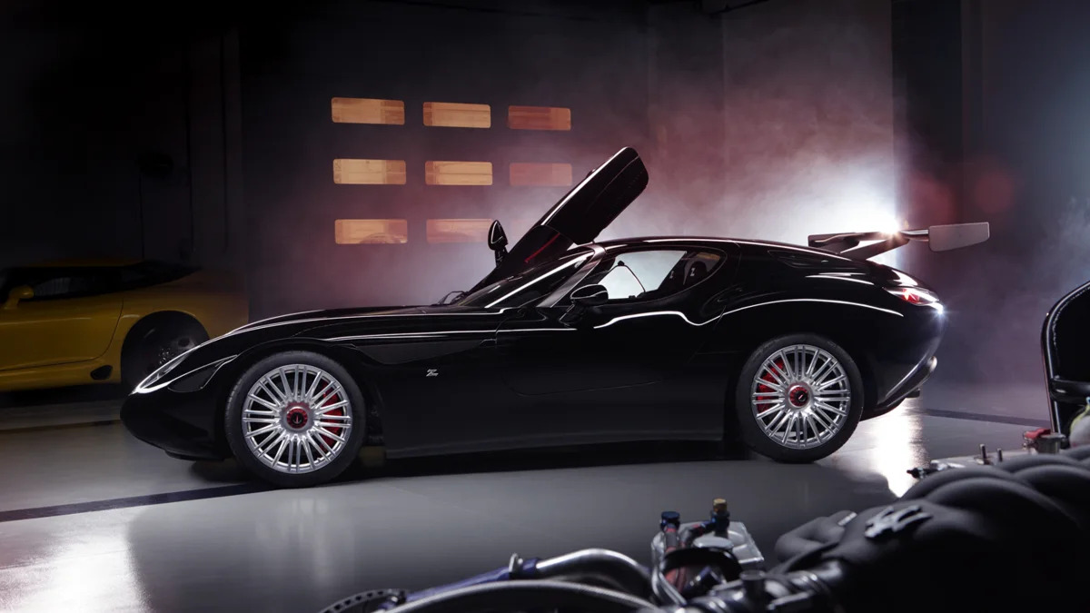 Maserati Mostro by Zagato garage side
