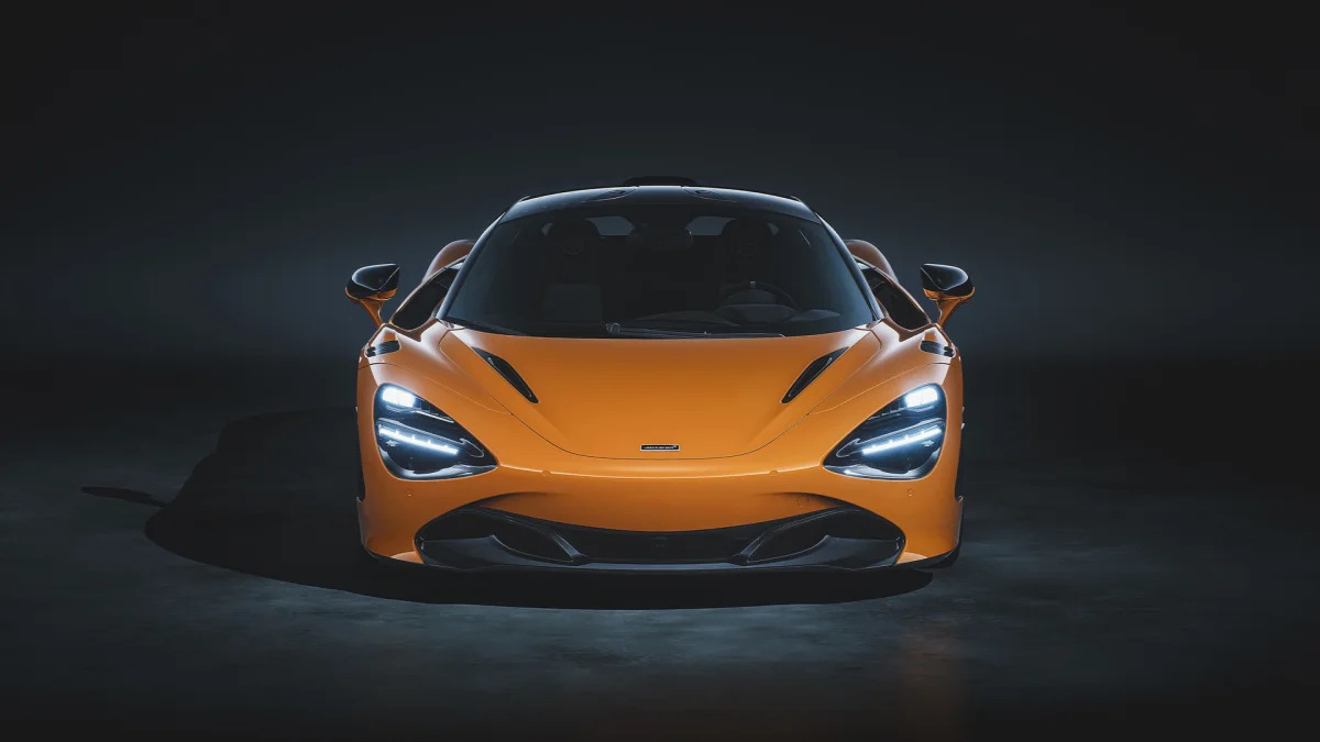 12096-720S-Le-Mans-Front-McLaren-Orange