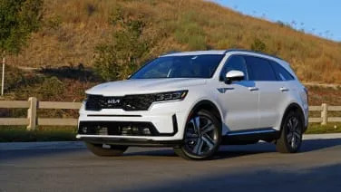 2022 Kia Sorento Plug-In Hybrid Road Test Review | Great SUV if you can get it