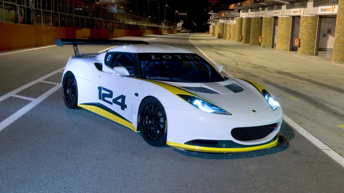 lotus_evora_type_124_front_3qtrs_static_1