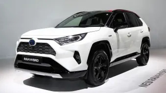 2019 Toyota RAV4 Hybrid: Paris 2018