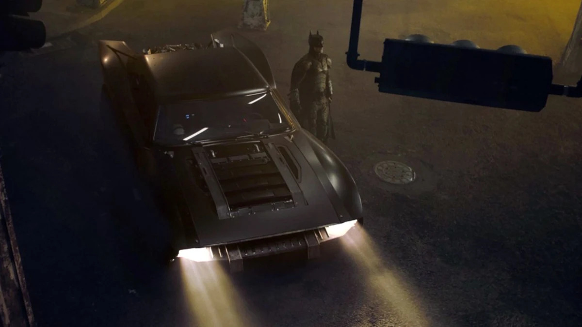 Behind-the-scenes video shows how the new bad-ass Batmobile was built
