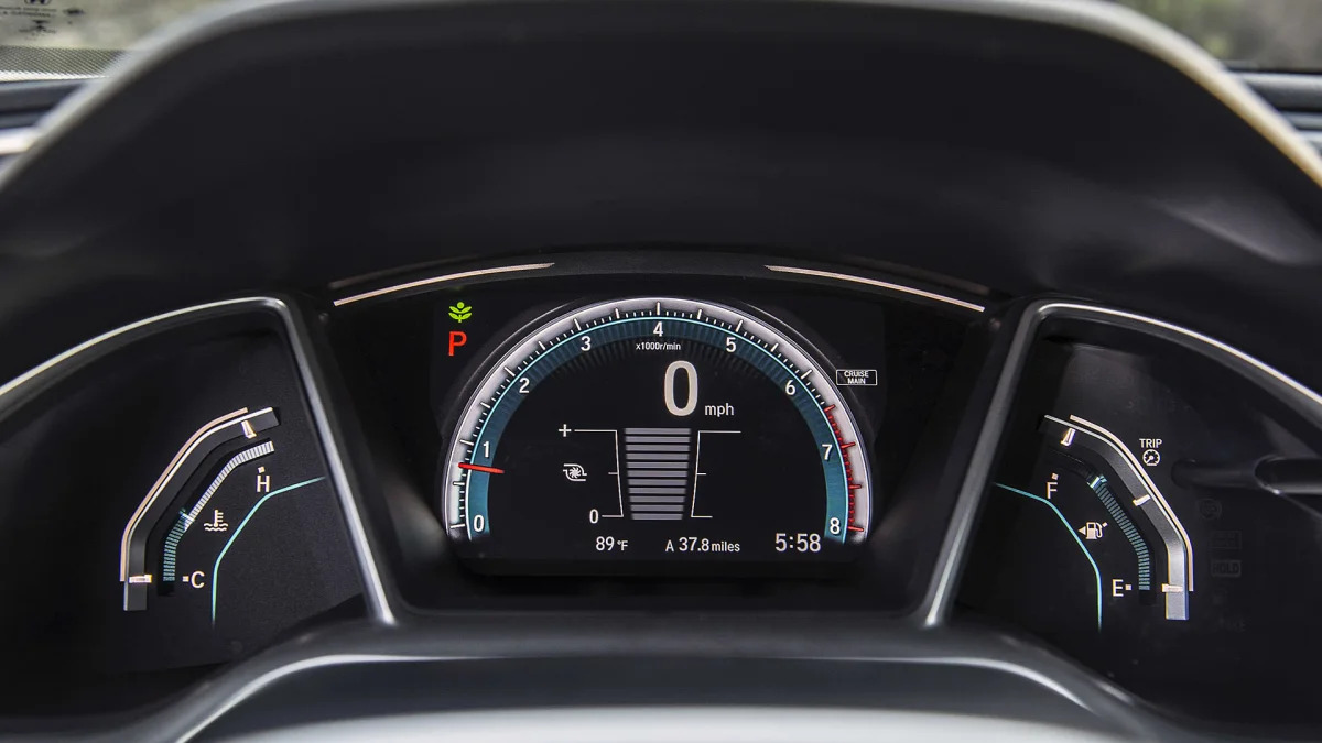 2016 Honda Civic gauges