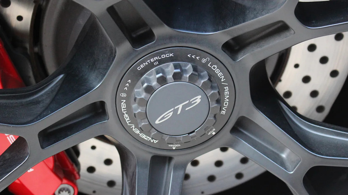 2022 Porsche 911 GT3 wheel center lock