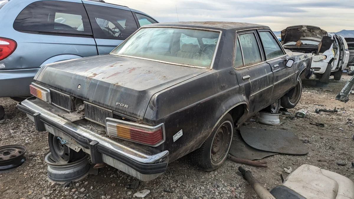 51 - 1980 Ford Granada in Colorado junkyard - photo by Murilee Martin