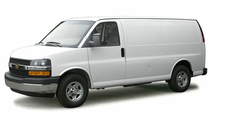 2003 Chevrolet Express Base All-Wheel Drive G1500 Cargo Van