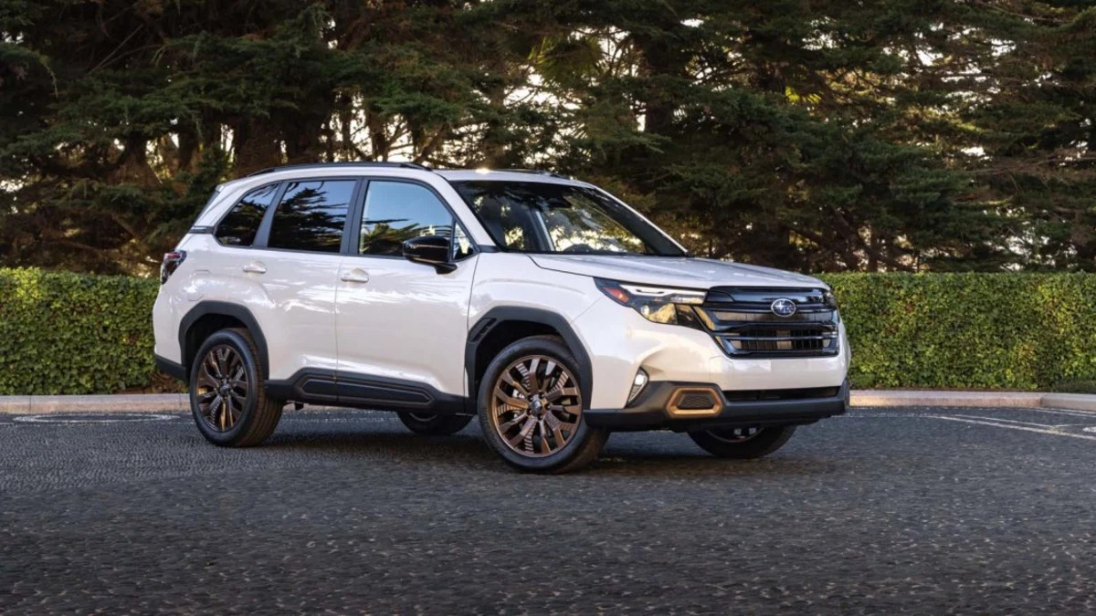 2025 Subaru Forester gets fresh style and latest tech; hybrid coming next year