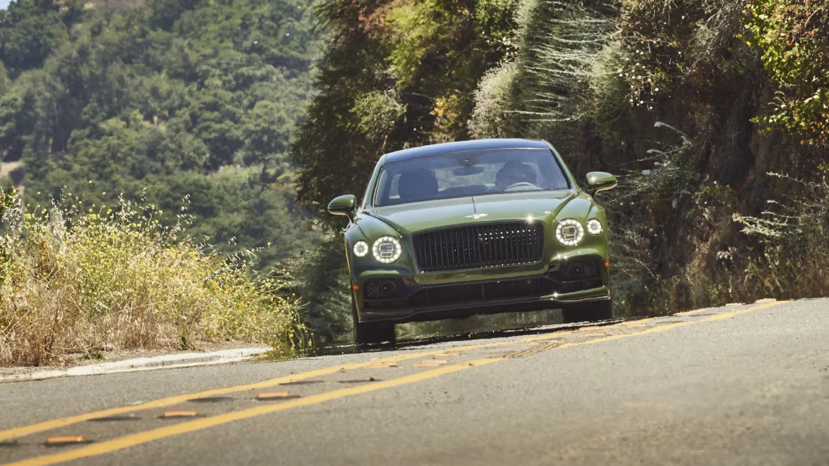 Bentley Flying Spur action front
