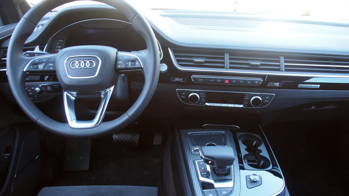 Audi Q7 E-Tron Interior