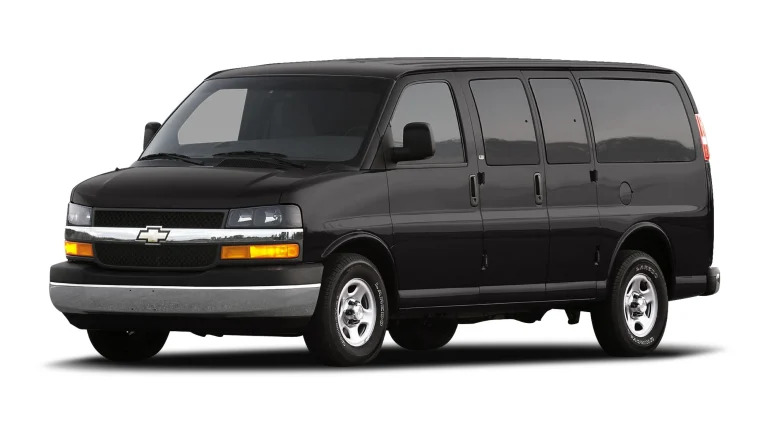 2007 Chevrolet Express LS Rear-Wheel Drive G1500 Passenger Van