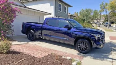 2023 Toyota Tundra CrewMax Long Bed Driveway Test: Emphasis on loooong