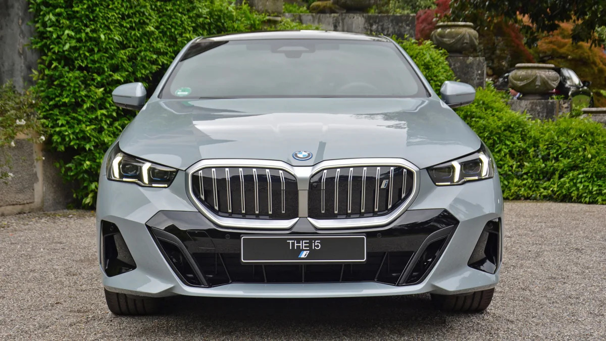 2024 BMW i5, live images